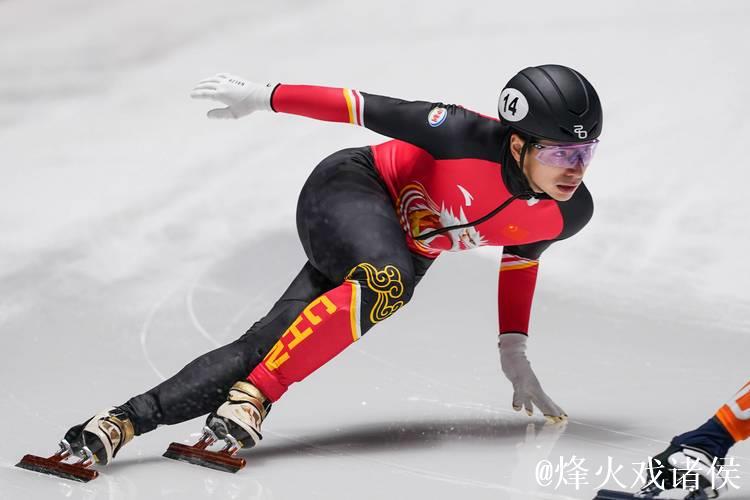 短道速滑世界杯:中国男队挺进5000米接力决赛 短道速滑世界杯:中国男队挺进5000米接力决赛