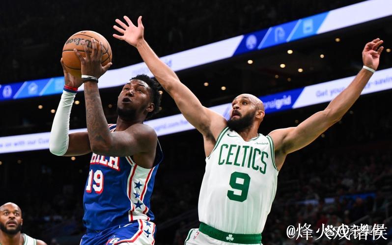 布朗18分塔图姆16+10 凯尔特人50分大胜76人
