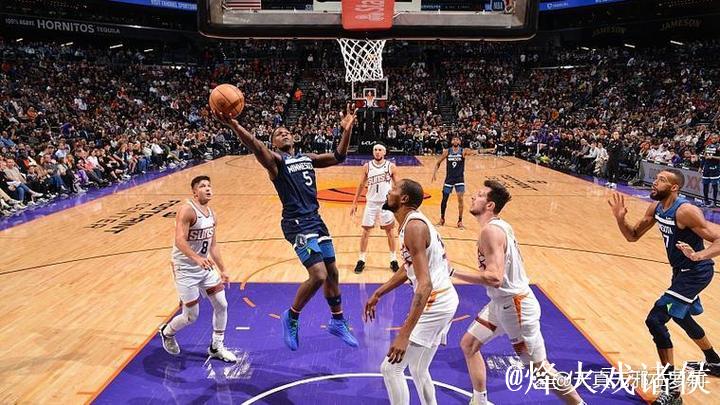 乔治首战砍下23分爱德华兹贡献16分 76人惜败森林狼